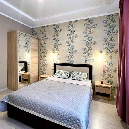 Apartments On Skovoroda Street คาร์คิฟ ภายนอก รูปภาพ