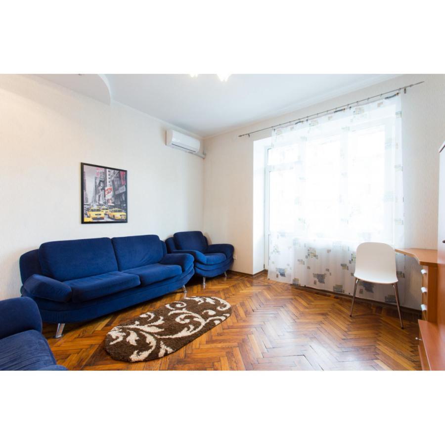 Apartments On Skovoroda Street คาร์คิฟ ภายนอก รูปภาพ
