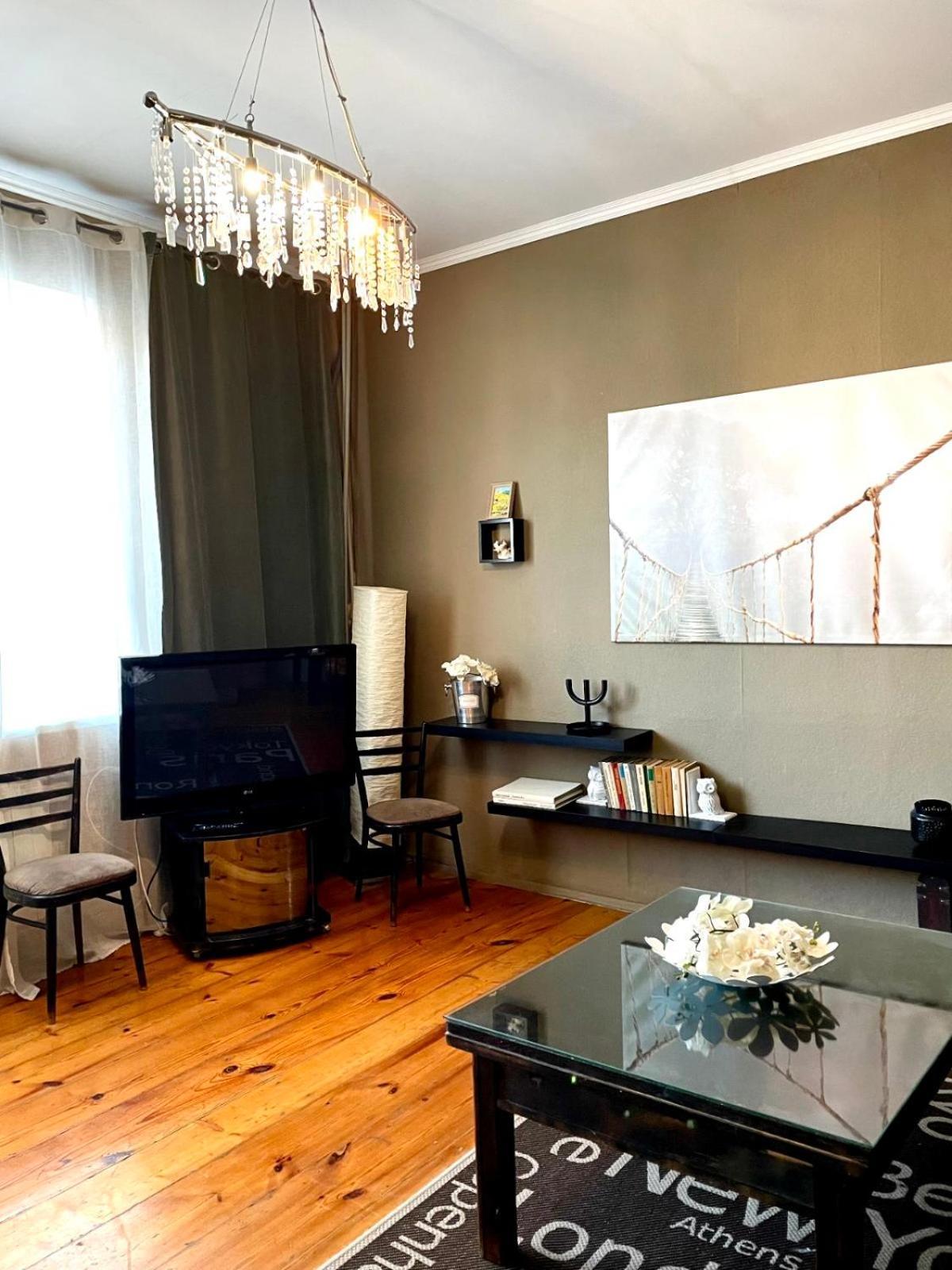 Apartments On Skovoroda Street คาร์คิฟ ภายนอก รูปภาพ